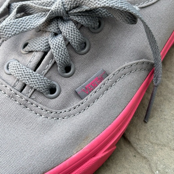 Vans pop outsole sneakers🩷🩶 - Picture 9 of 12